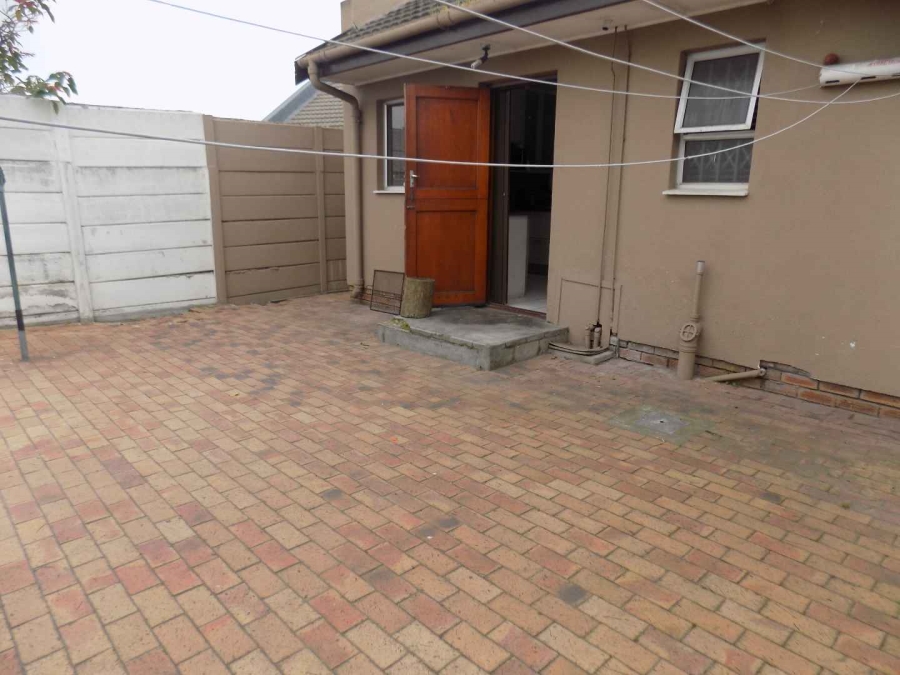 2 Bedroom Property for Sale in Soneike Western Cape
